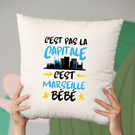 Coussin C'est pas la capitale c'est Marseille bébé Beige