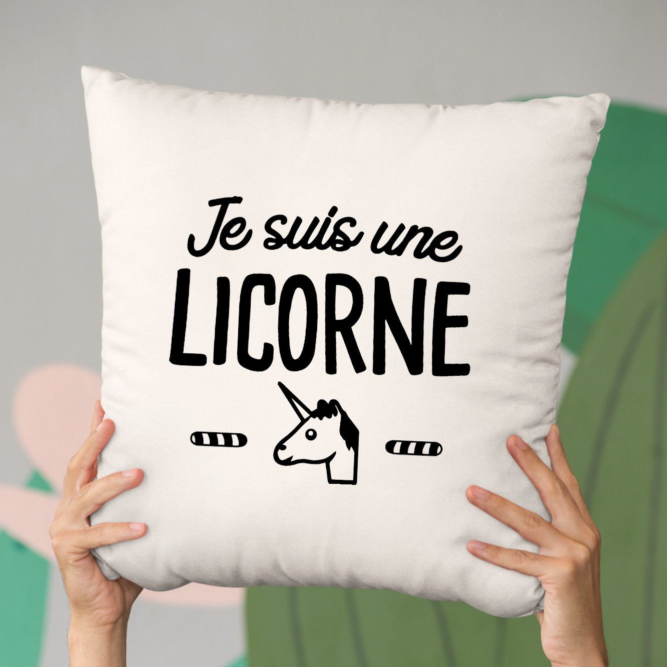 Coussin Je suis une licorne Beige