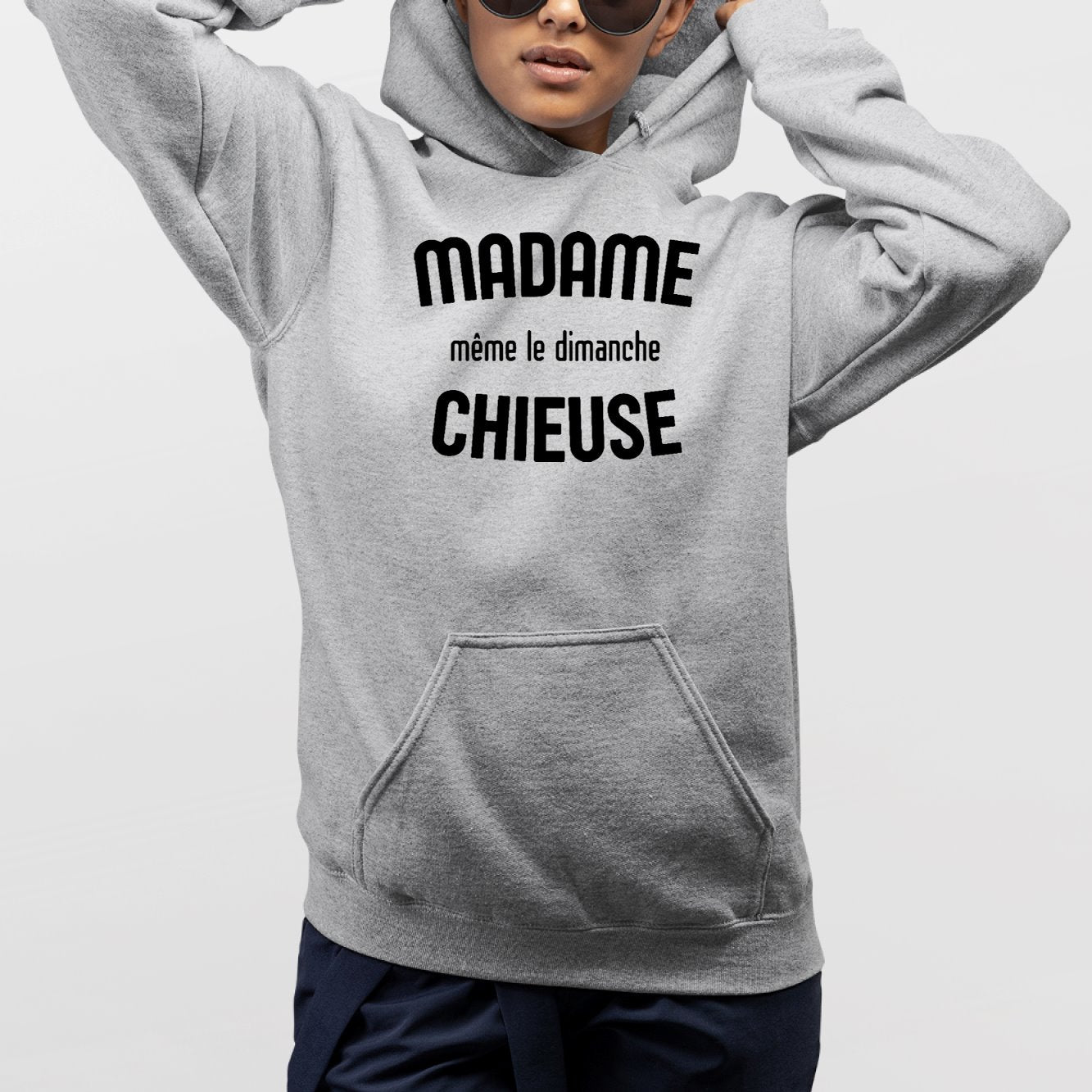 Sweat Capuche Adulte Madame chieuse Gris
